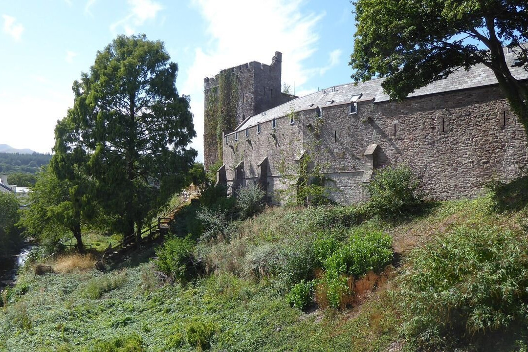Brecon Cathedral-布雷肯必去景点