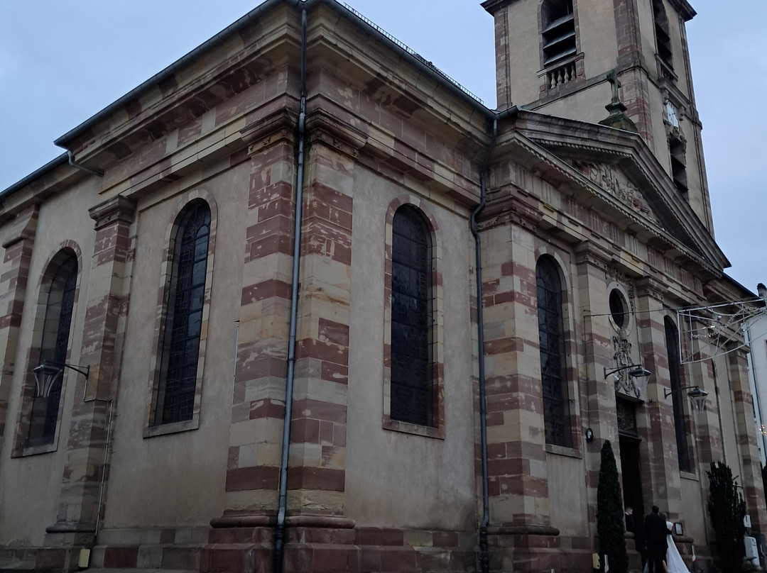 Eglise Saint-Nicolas-萨尔格米纳必去景点