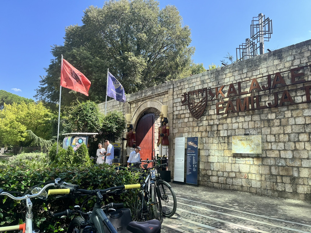 Fortress of Justinian-地拉那必去景点