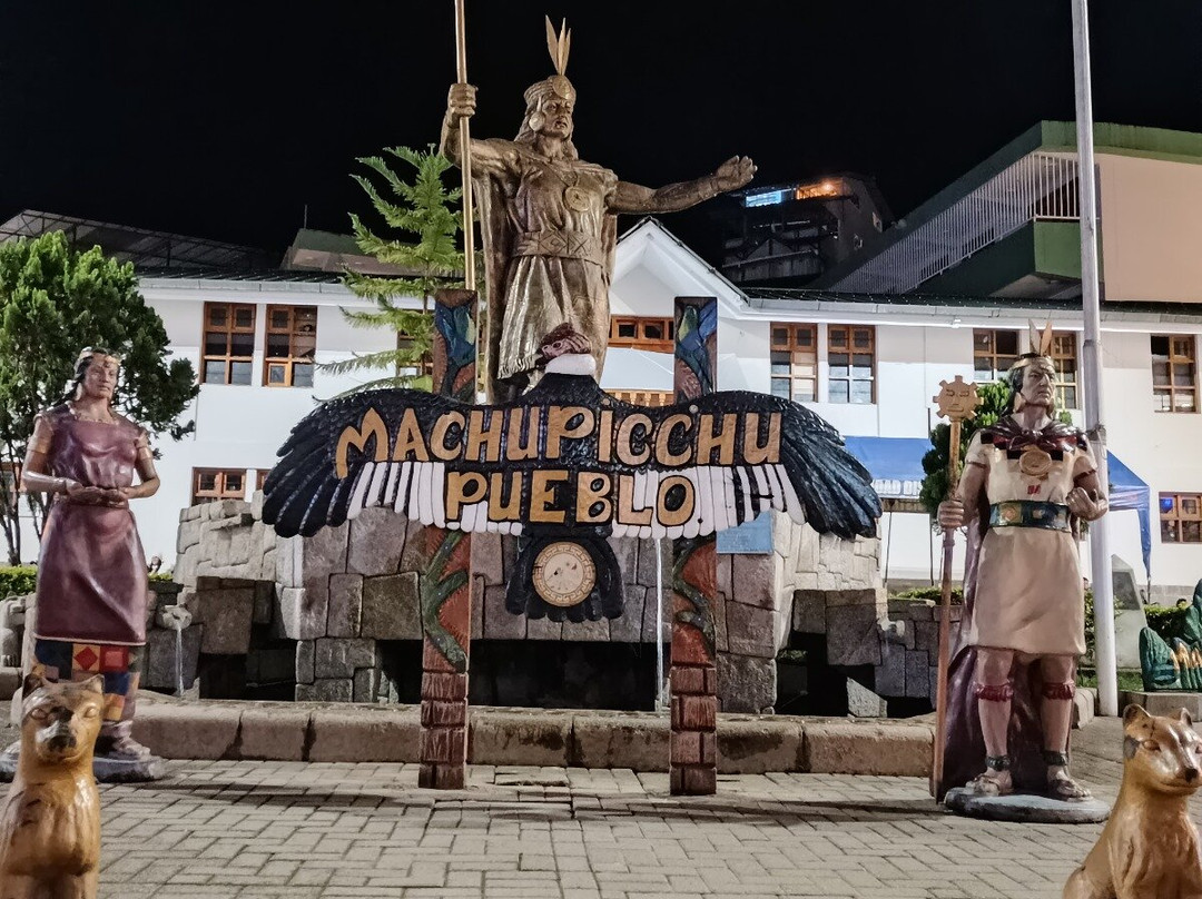 Plaza Manco Capac-温泉镇必去景点