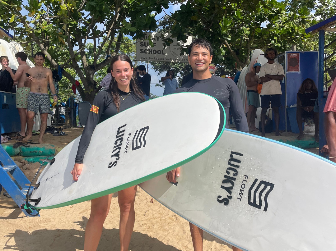 Lucky's Surf School & Surf Camp-瓦勒迦玛必去景点
