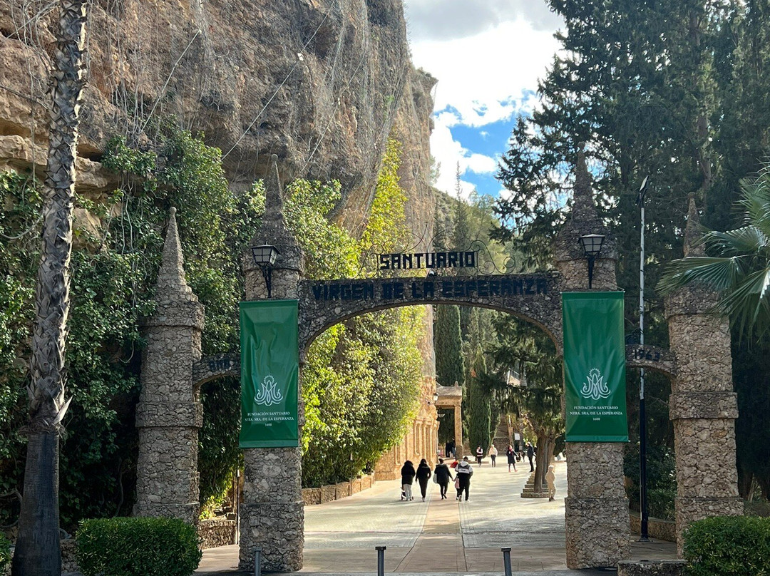 Santuario Virgen de la Esperanza-Calasparra必去景点
