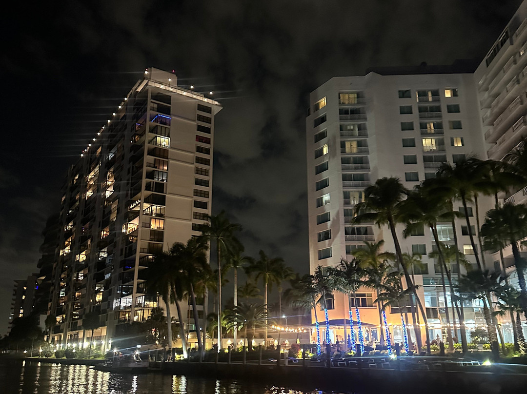 Water Taxi-劳德代尔堡必去景点