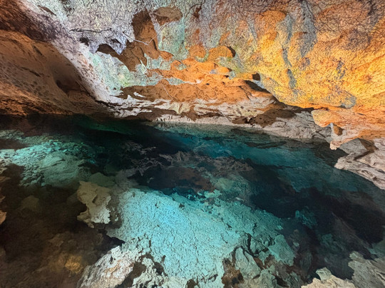 Paje Cave-帕杰必去景点