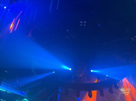 Strana-瓦拉塔港必去景点