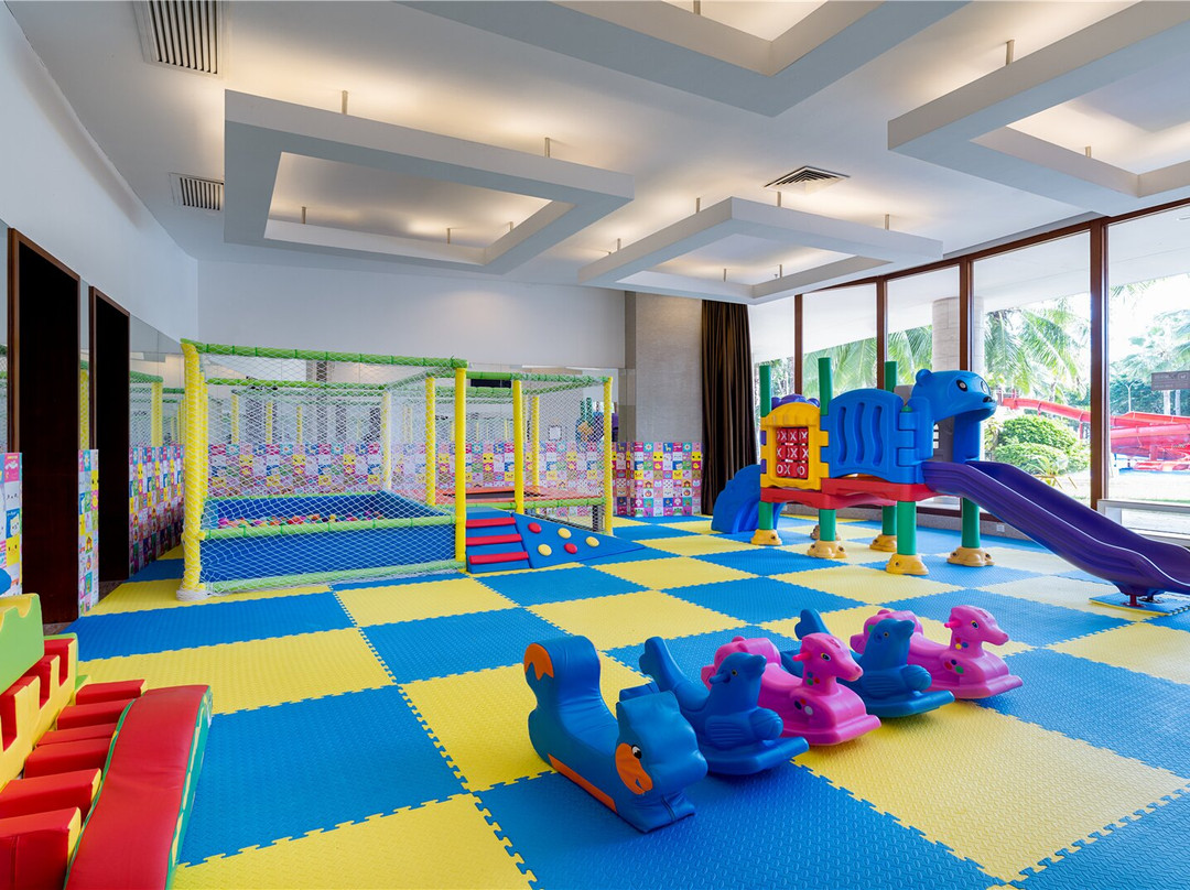 三亚阳光大酒店主图