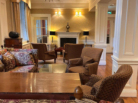 旧光大饭店主图