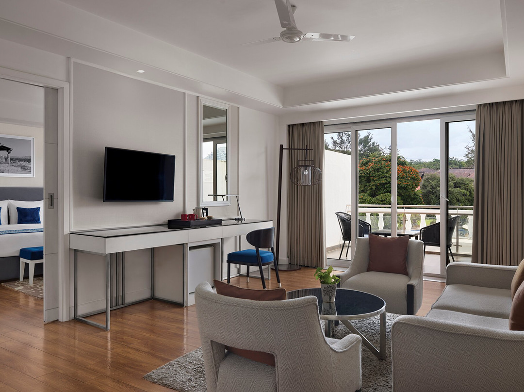 浦那万豪阿曼诺拉蕨草酒店主图