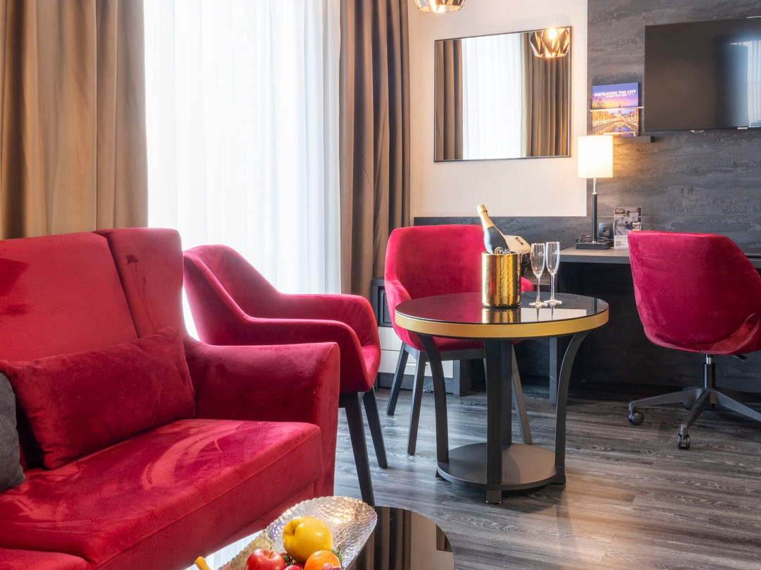 PLAZA Premium Grand Winston主图