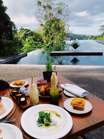 阿丽拉 乌布主图