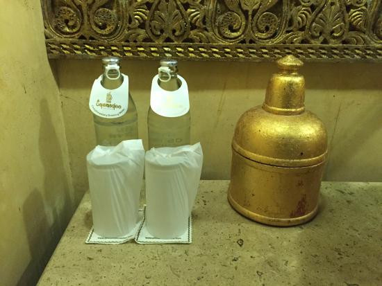 萨瓦斯德乡村酒店主图