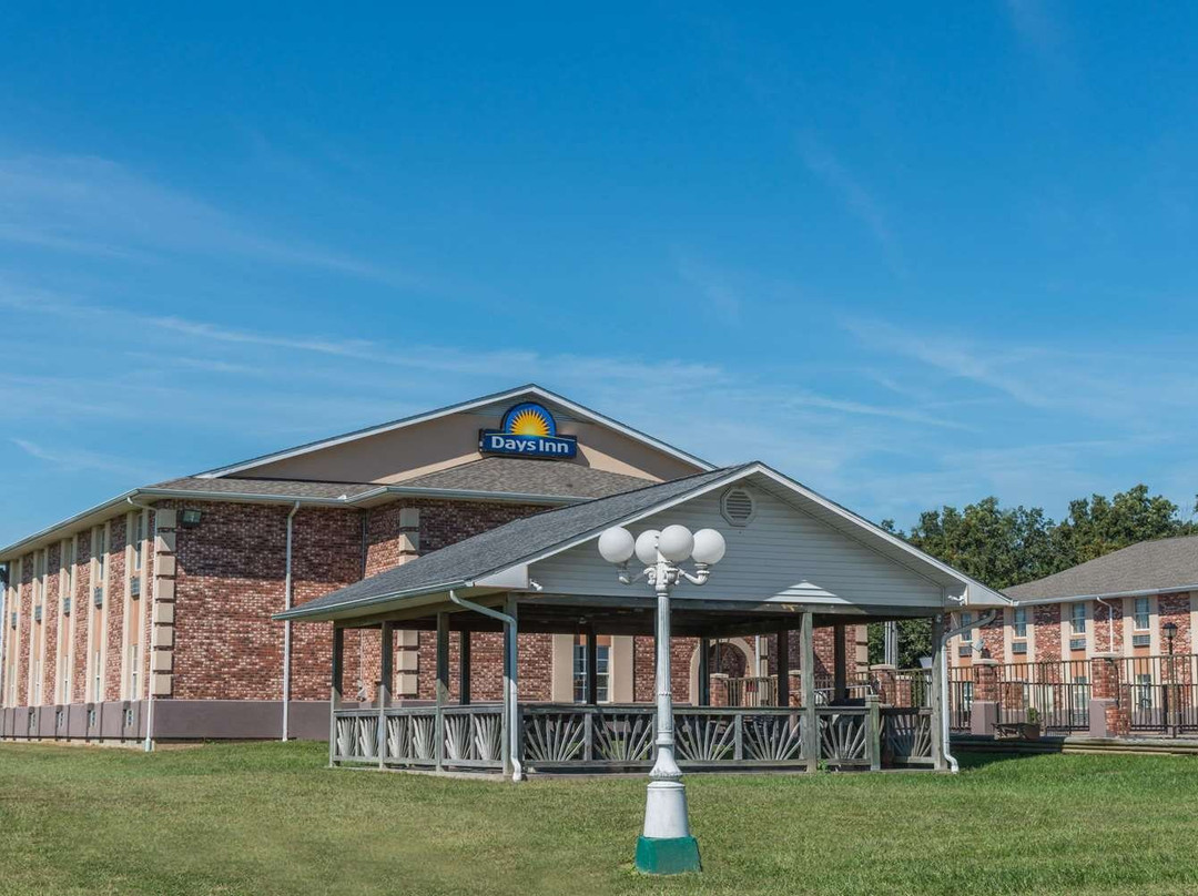 佩里维尔戴斯酒店