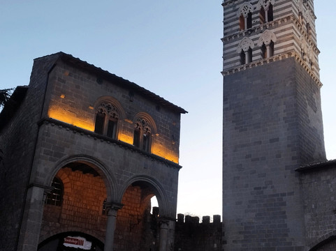 Cattedrale di San Lorenzo-维泰博必去景点