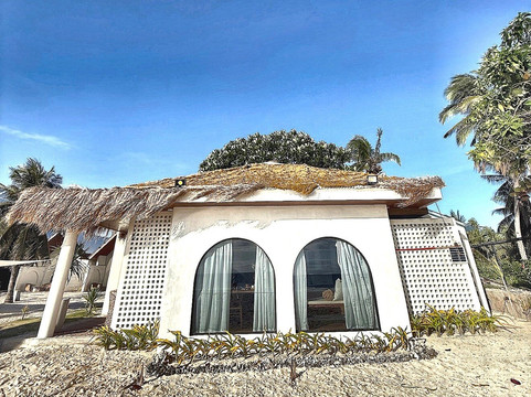 菲海滩俱乐部站酒店主图