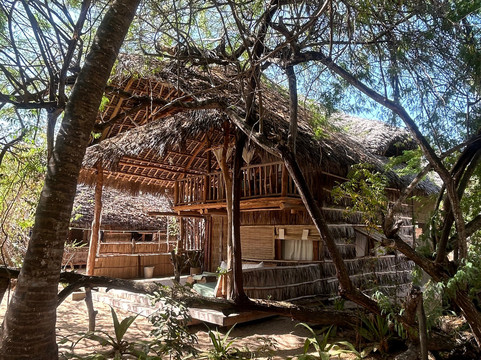 切沙勒酒店主图