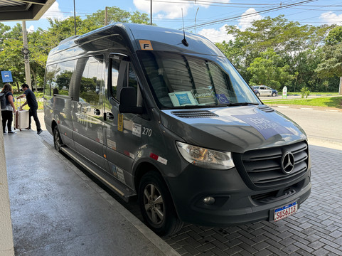 宜必思快捷瓜鲁柳斯机场酒店