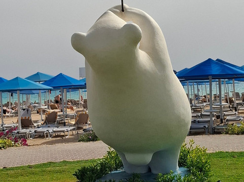 The Bear and the Balloon