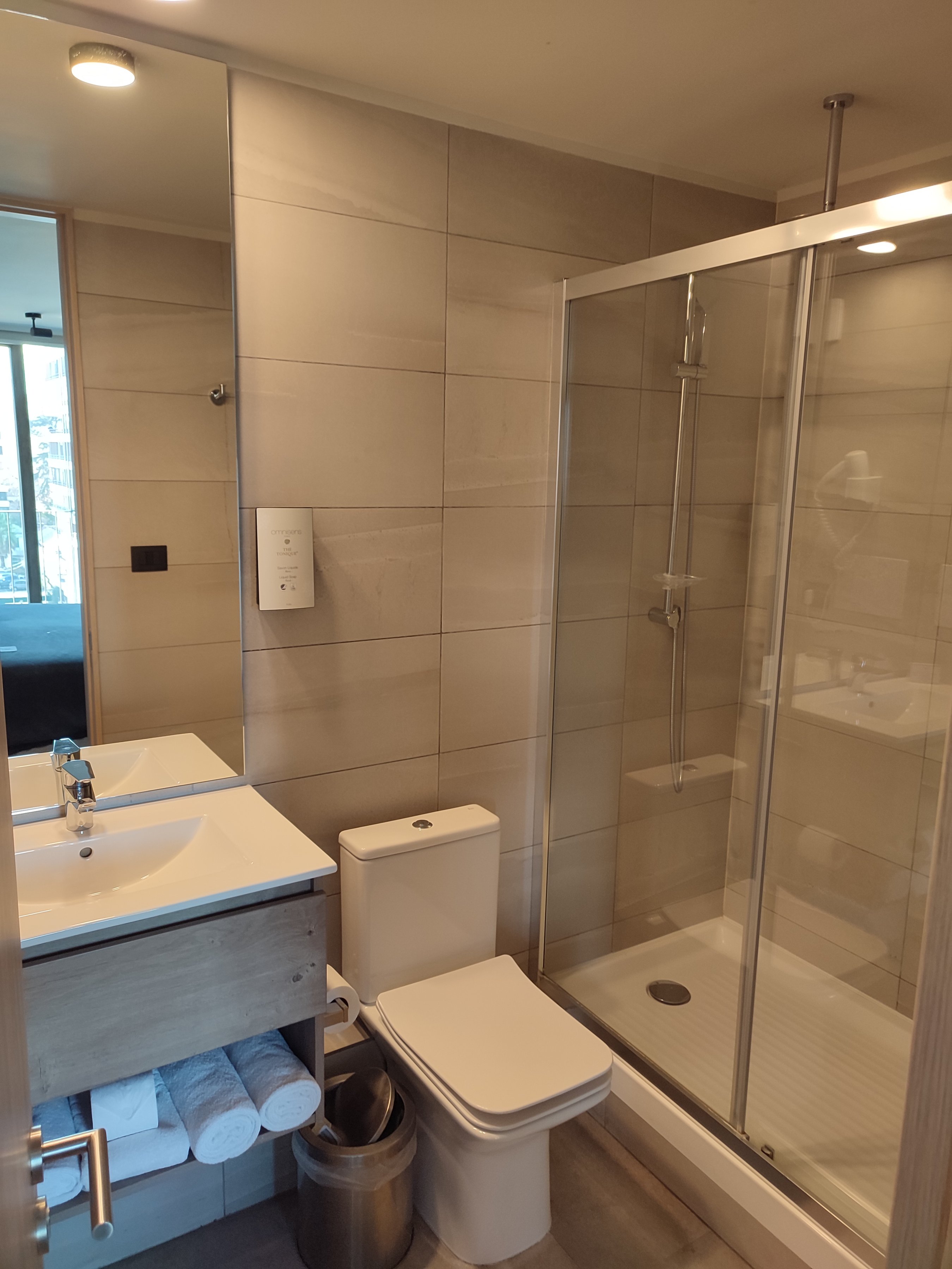 阿尔马苏尔普罗维登西亚酒店-浴室