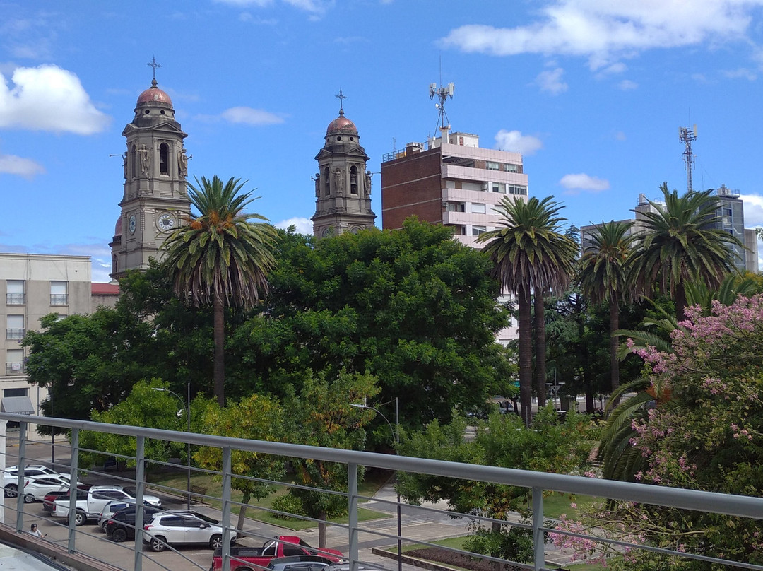 布里萨斯德尔胡姆格兰酒店主图