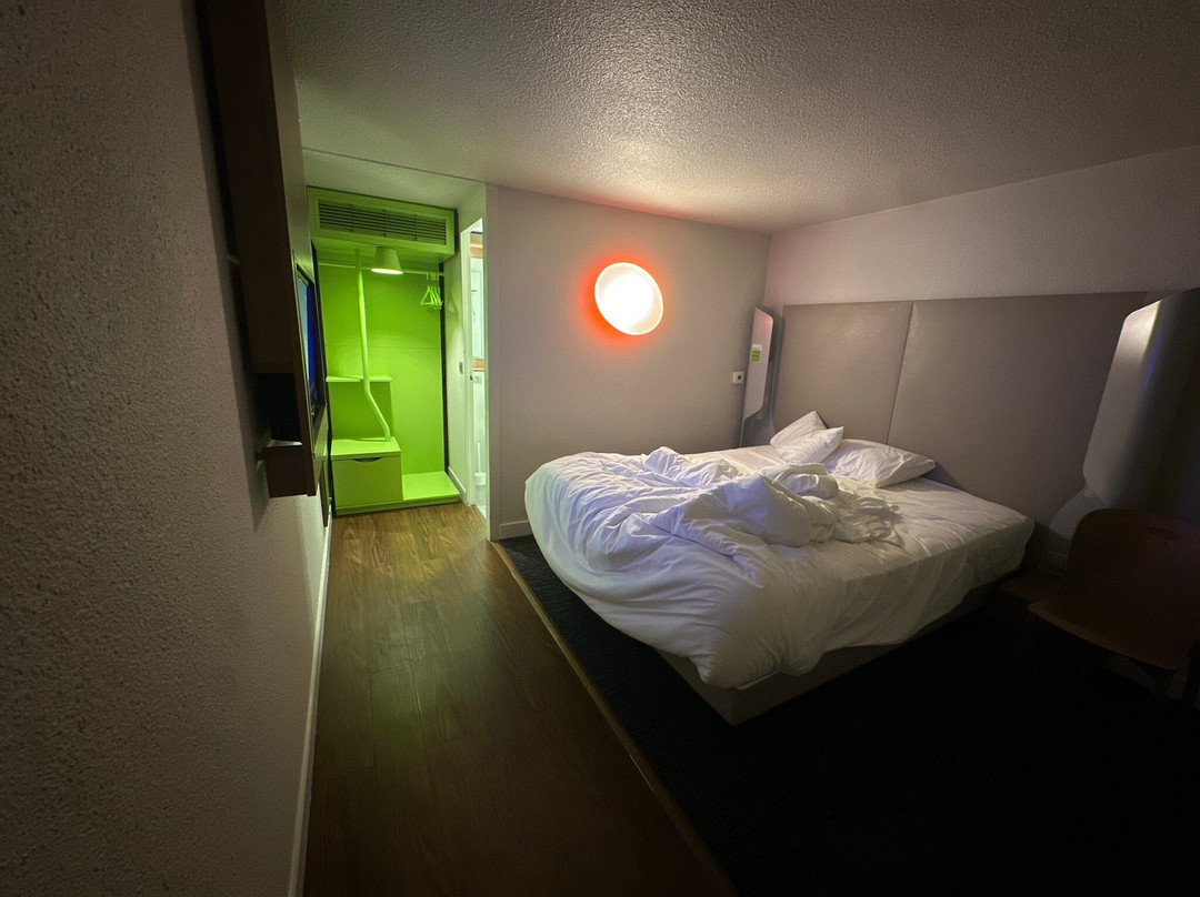 杰雷康铂酒店主图