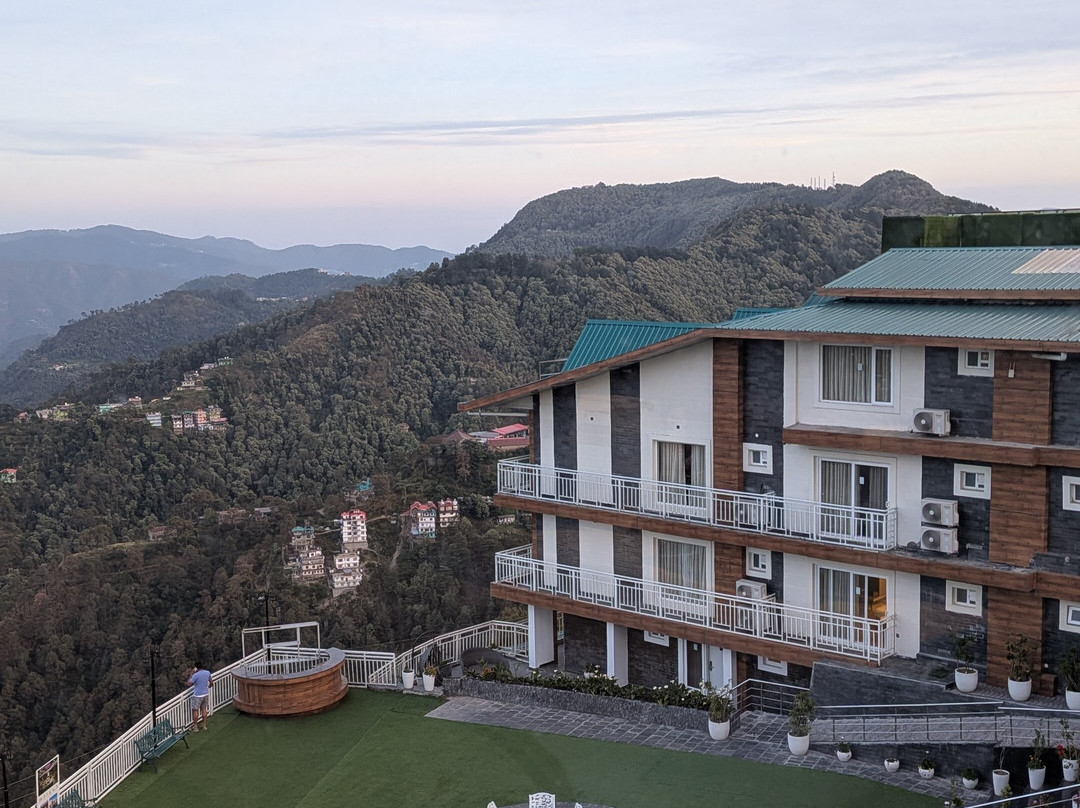 里根塔山顶酒店，西姆拉主图