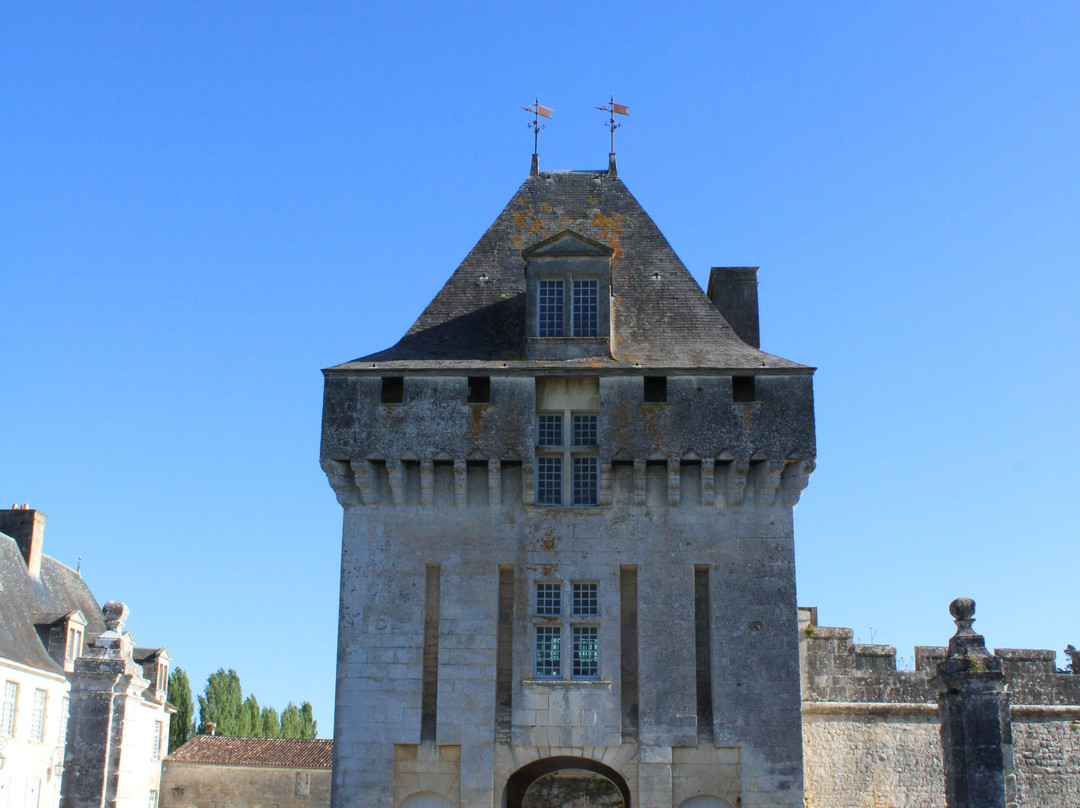 Château de La Roche Courbon-Saint Porchaire必去景点