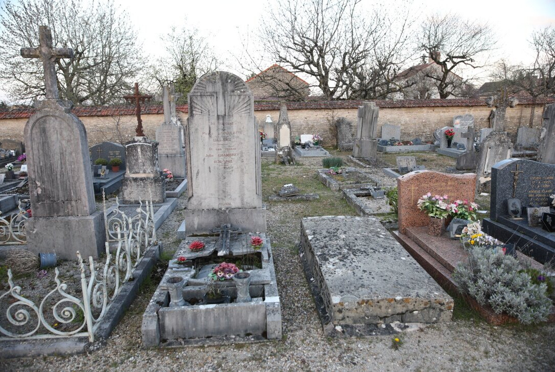 Cimetière communal de Demigny