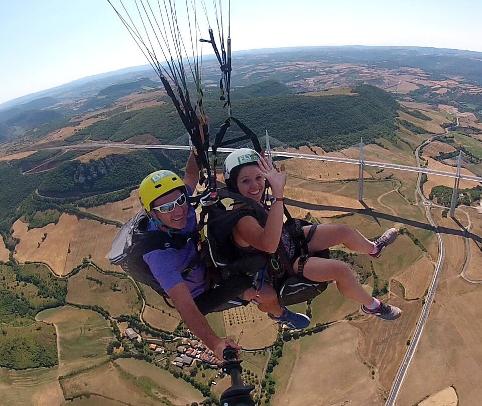 Fly Millau Parapente-米约必去景点