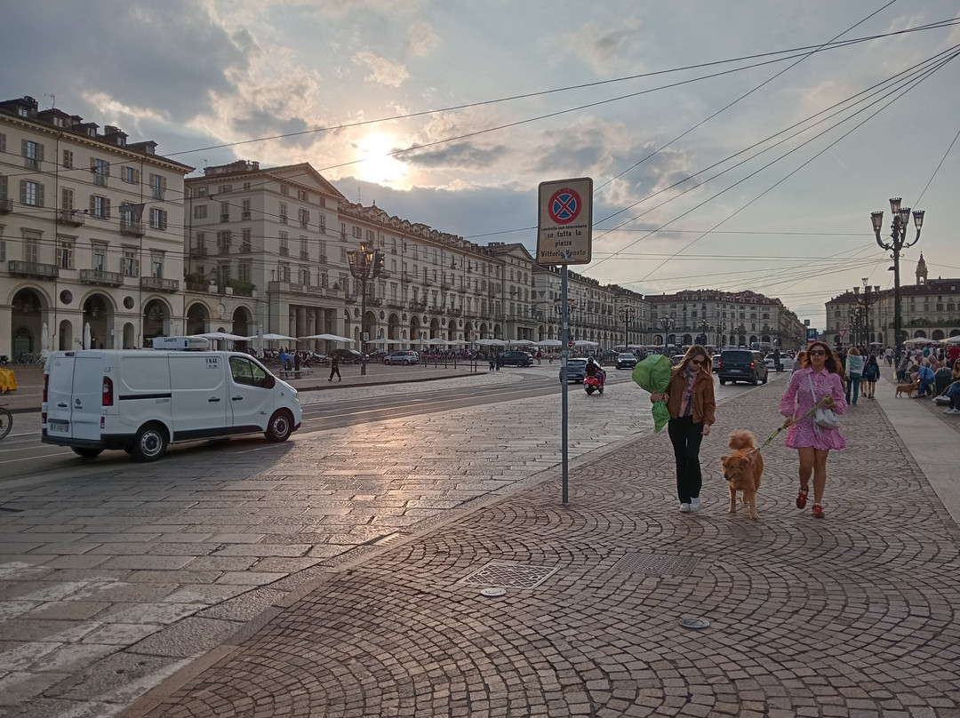 Piazza Vittorio Veneto-都灵必去景点