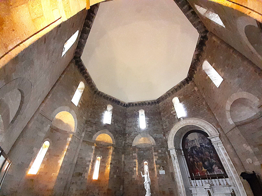 Baptistery-沃尔泰拉必去景点