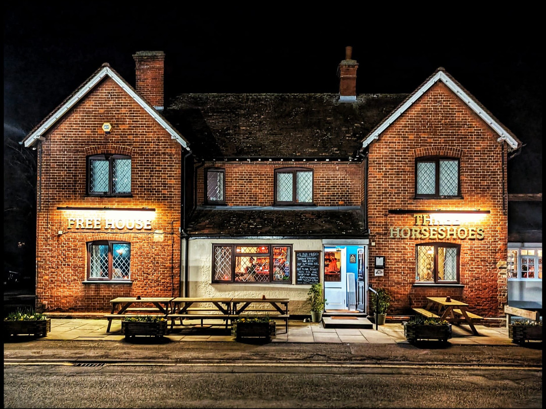 The Three Horseshoes