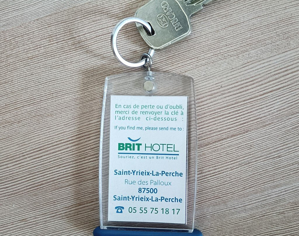 布朗切旅游舒适布里特酒店