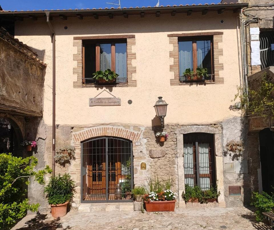 Il Cortile del Castello