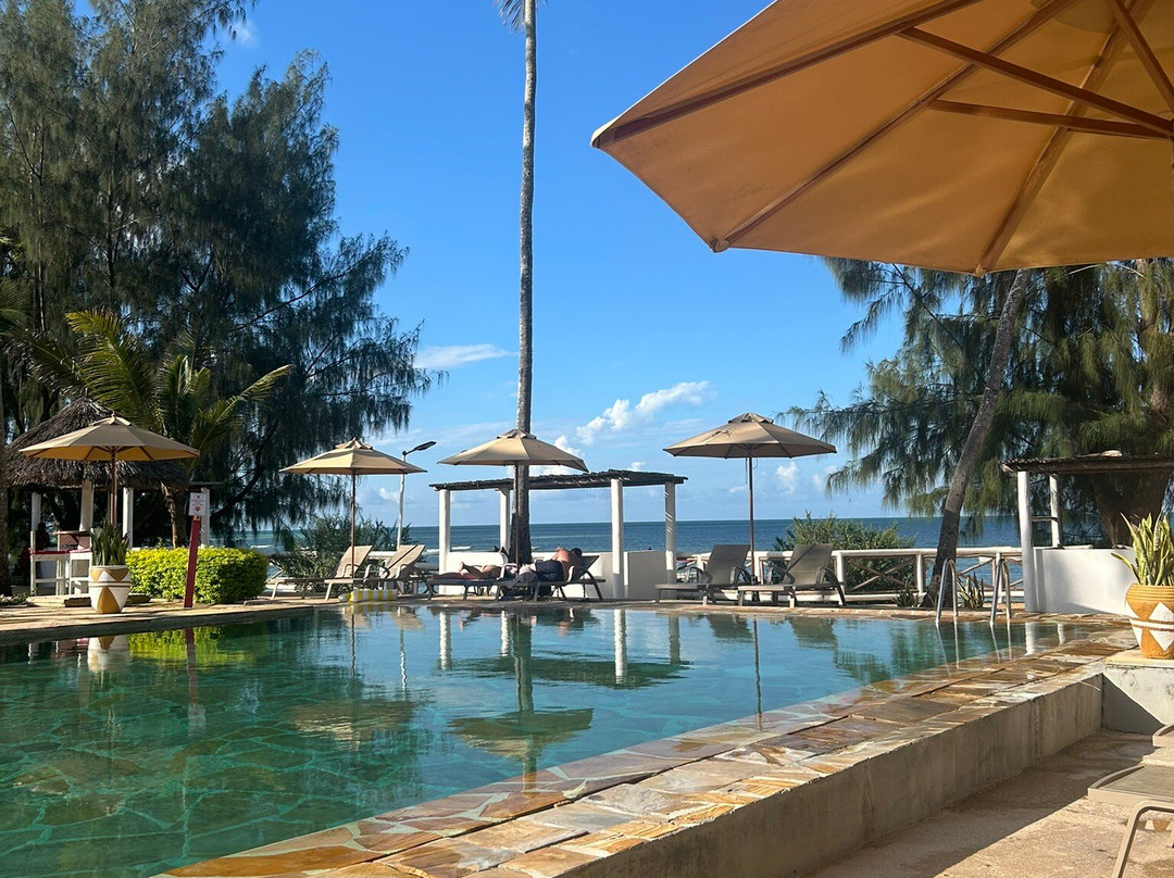 Paradise Beach Resort & Spa主图