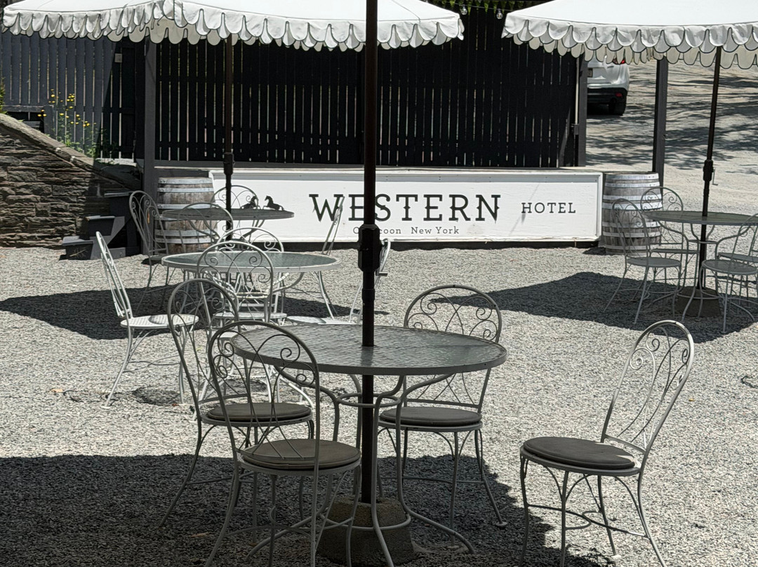 Western Hotel主图