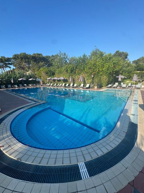 Tara Beach Hotel-旅行者
