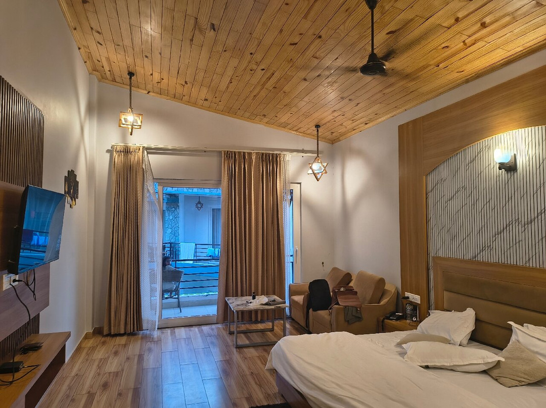 Wonderwood Corbett Resort