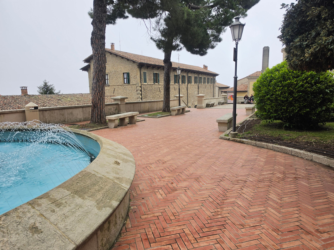 Fontana al Giardino dei Liburni-圣马力诺城必去景点