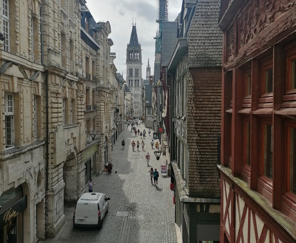 Rue du Gros-Horloge-鲁昂必去景点