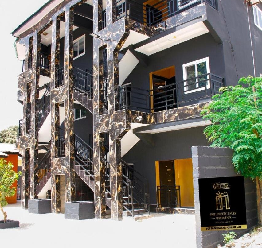 Hollywood Luxury Apartments