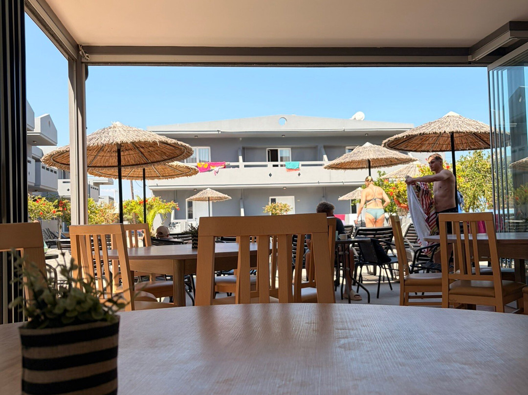 Anthoula Village Hotel主图