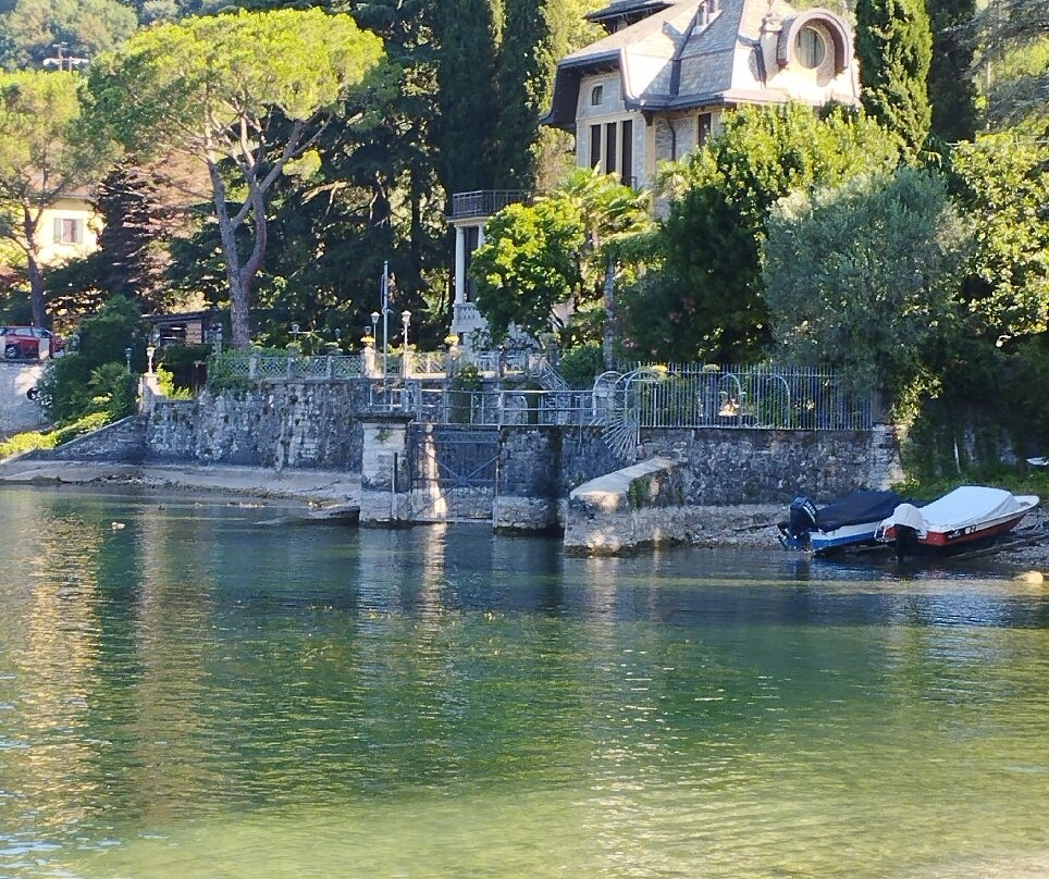 Riva Bianca Beach-Lierna必去景点