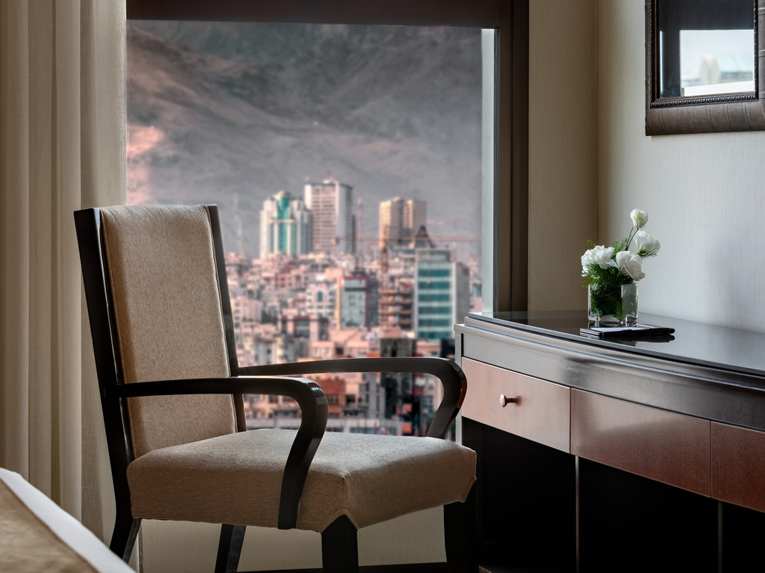 Espinas International Hotel, At The Boulevard主图