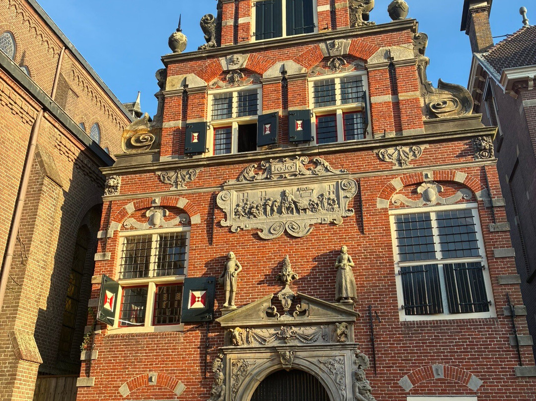 Oude Weeshuis (17e eeuw)-恩克赫伊曾必去景点