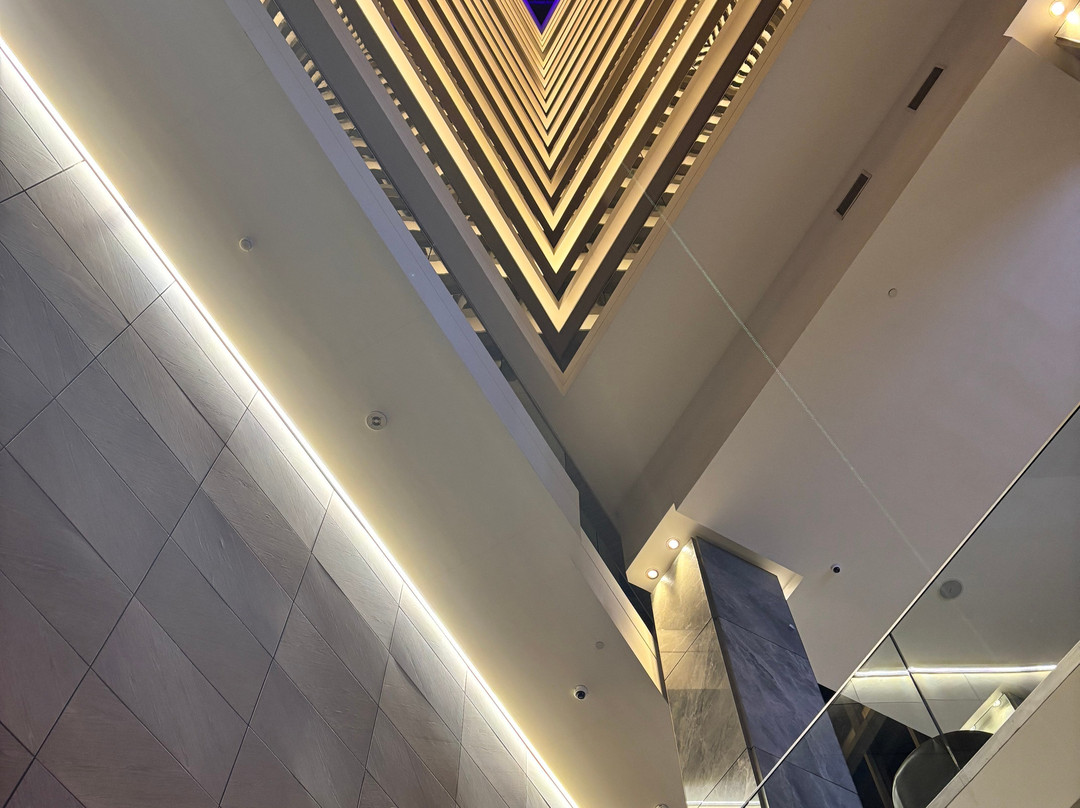 偶像酒店主图