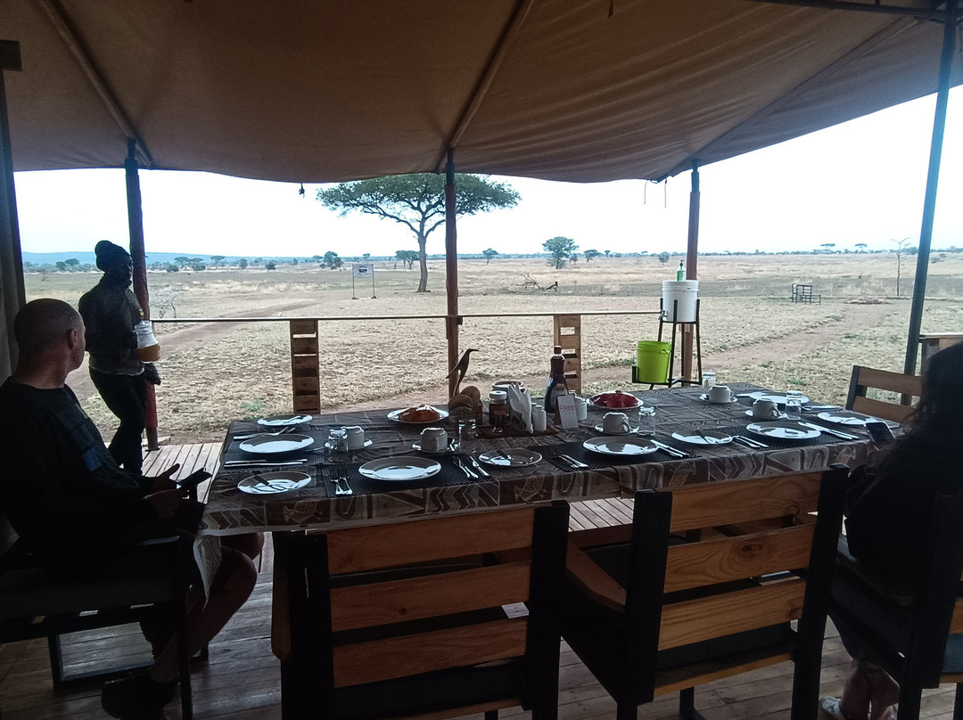 Glimpse of Africa Tented Camp-Ikoma必去景点