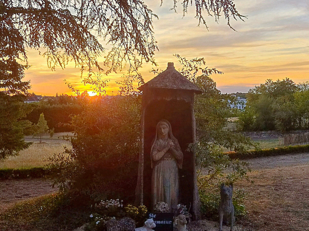 Sanctuaire Sainte Bernadette Soubirous-讷韦尔必去景点