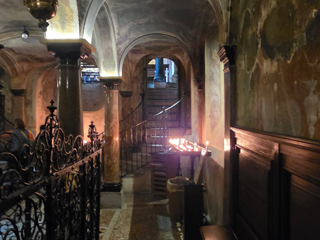 Basilica di San Giulio-奥尔塔圣朱利奥必去景点