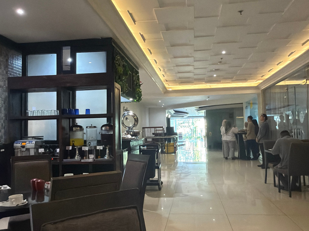 达法姆酒店-三宝垄主图
