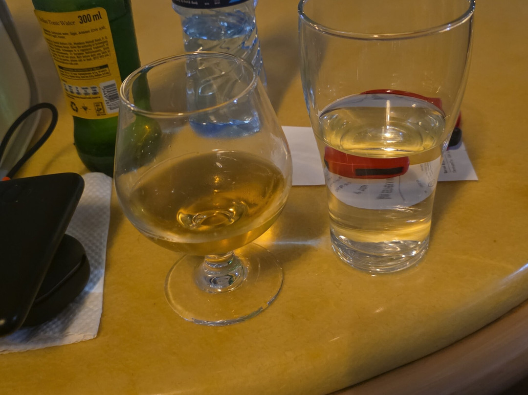 蓝宝石酒店主图